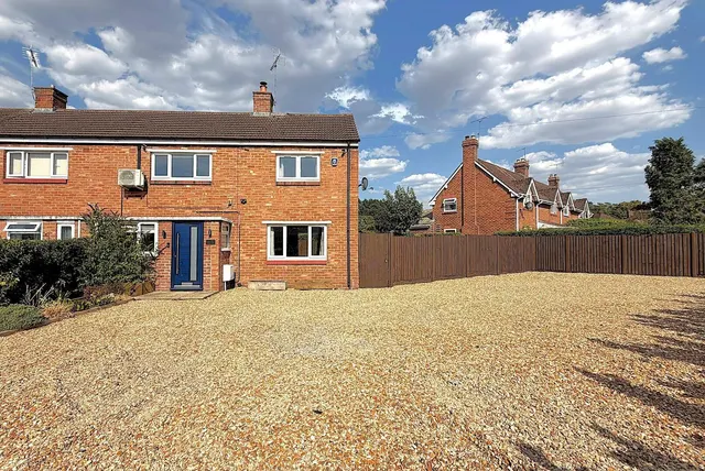 Sculthorpe Road, Blakedown, photo 1