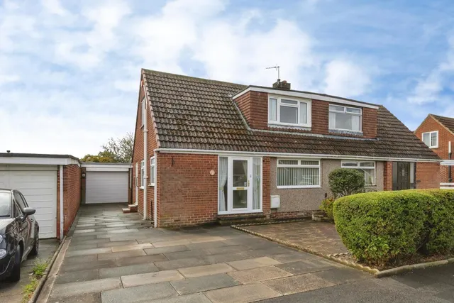 Birchfield Drive, Eaglescliffe, Stockton-on-Tees, TS16, photo 1
