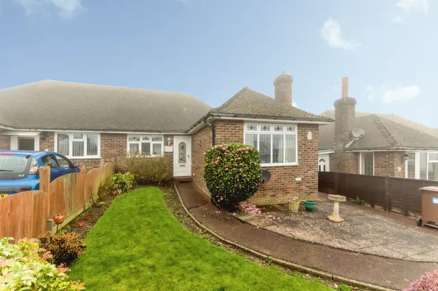 Grange Court Drive, Bexhill-On-Sea, photo 1