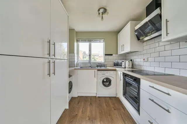 John Silkin Lane, London, SE8, photo 2