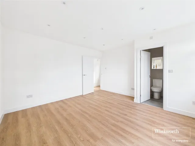 Buck Lane, London, NW9, photo 1