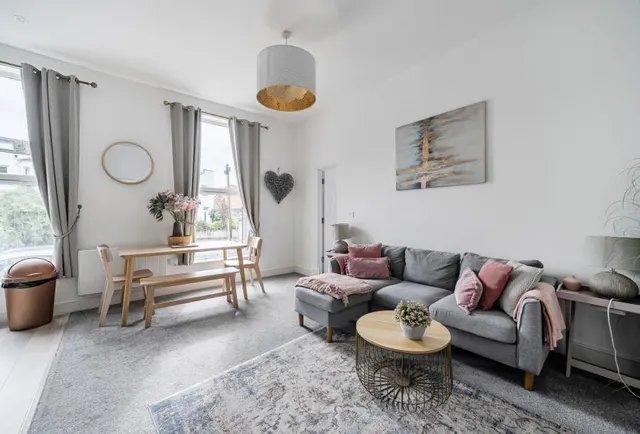 Hales Road, Cheltenham, GL52, photo 3