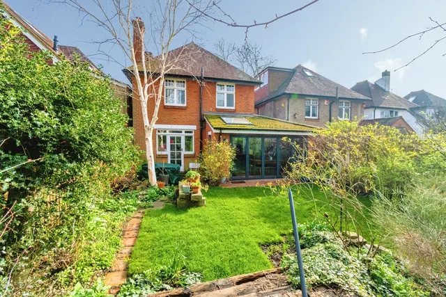 Banister Gardens, Banister Park, SO15, photo 2