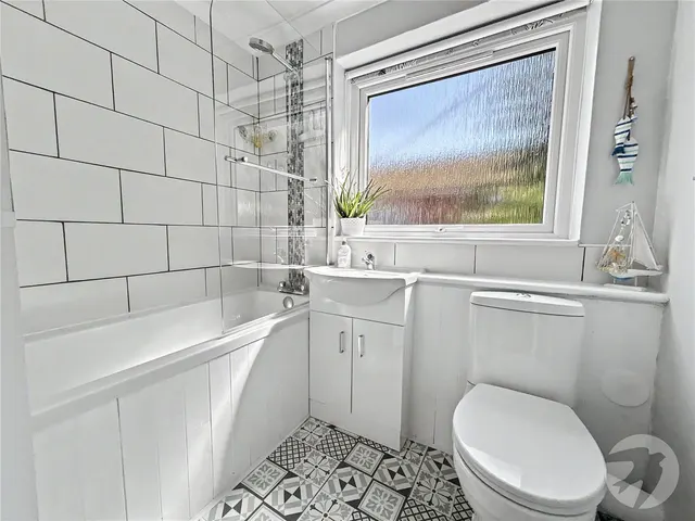 Longlands Road, Sidcup, DA15, photo 3