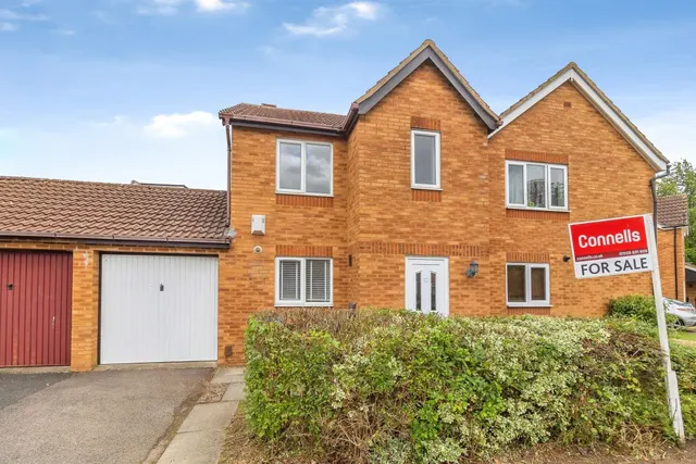 Isaacson Drive, Wavendon Gate, Milton Keynes, photo 1