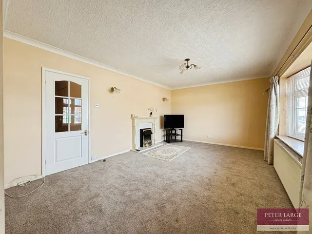 Photo 3 — Graham Drive, Rhyl, Denbighshire, LL18 3RS