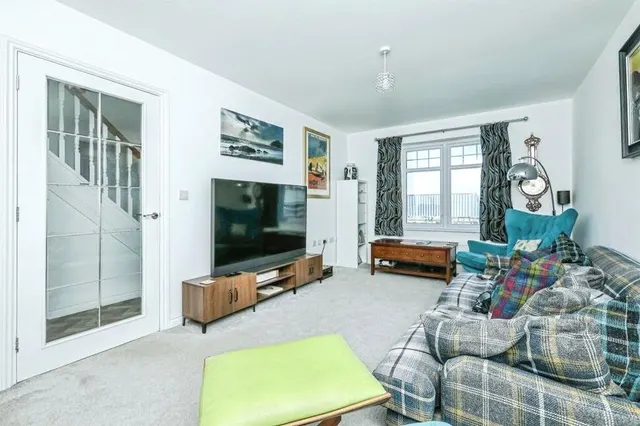 Butterfly Way, New Rossington, DN11, photo 3