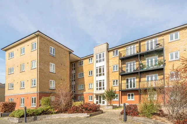 Tadros Court, High Wycombe, HP13, photo 1