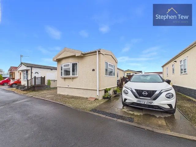 Lilac Drive, Hambleton, FY6, photo 1