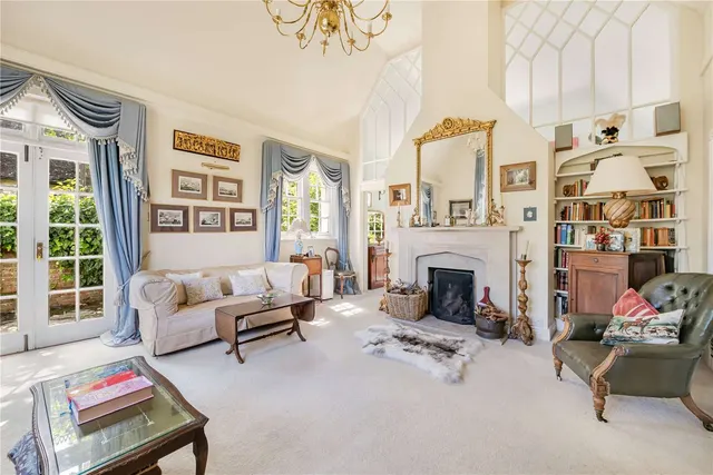 Photo 3 — Duncton, Petworth, West Sussex, GU28 0JY