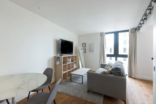 Emery Way, Tower Hill, E1W, photo 3