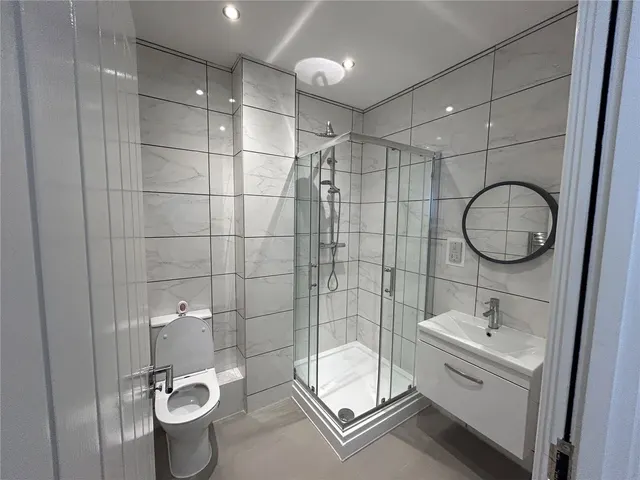 Woodland Road West, Colwyn Bay, LL29, photo 2