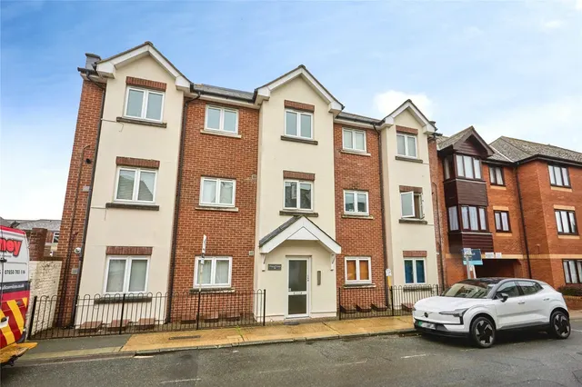 Union Street, Newport, PO30, photo 2