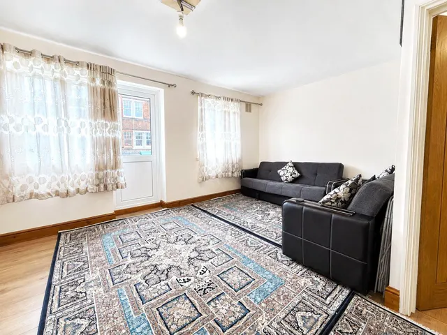 Watsons Street, London, SE8, photo 2
