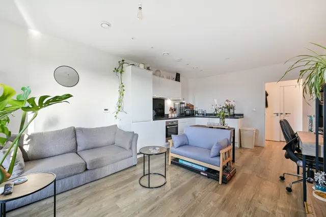 Photo 2 — Flat 5, Seathwaite House, New Malden