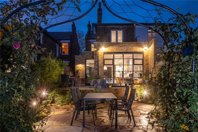 Chevening Road, London, NW6, photo 1