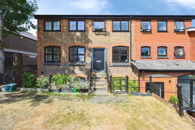 Oakdene Road, Redhill, RH1, photo 1