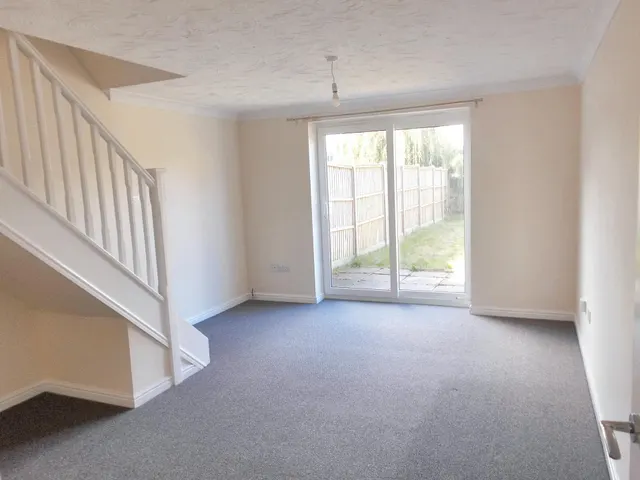Photo 3 — Bayfield Close, Kings Lynn, PE30
