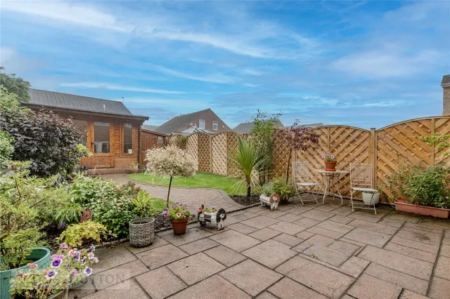 Banks Grove, Golcar, HD7, photo 2