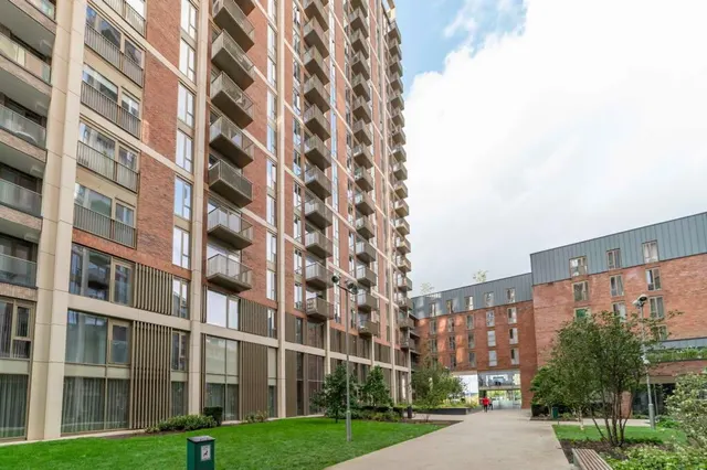 ocal Crescent, Manchester, M5, photo 1