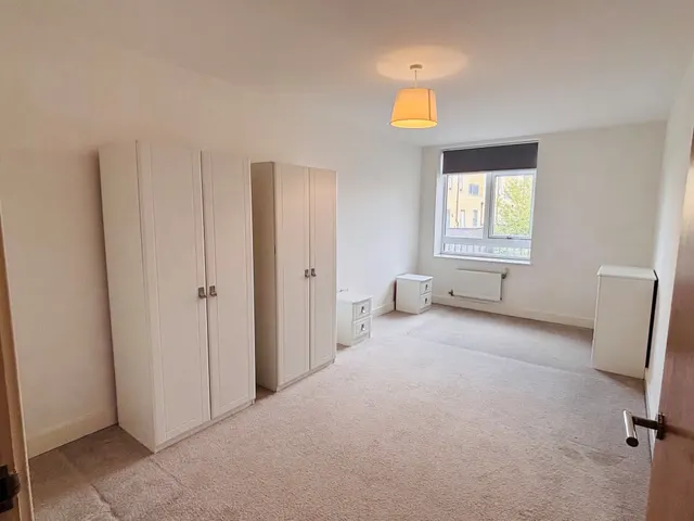 Bowes Road, Arnos Grove, N11, photo 2
