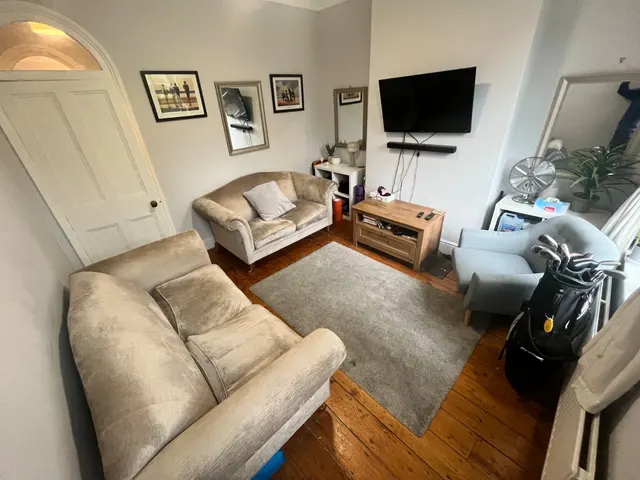Ash Terrace, Headingley, LS6, photo 1