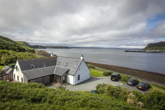Old Pier Cottage, Cuil, Uig, Portree, IV51 9YB, photo 1