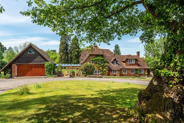 Blanchards Hill, Sutton Green, GU4, photo 1