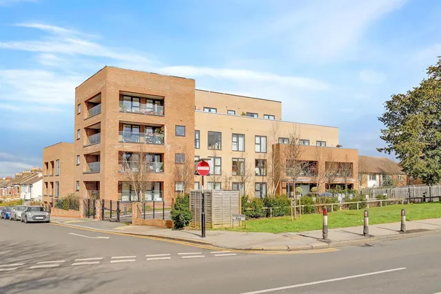 Beulah Hill, Upper Norwood, SE19, photo 1
