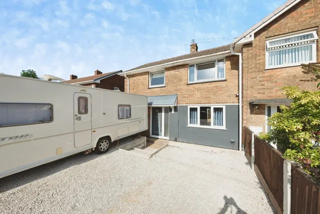 Photo 2 — Braemar Road, Forest Town, Mansfield, Nottinghamshire, NG19