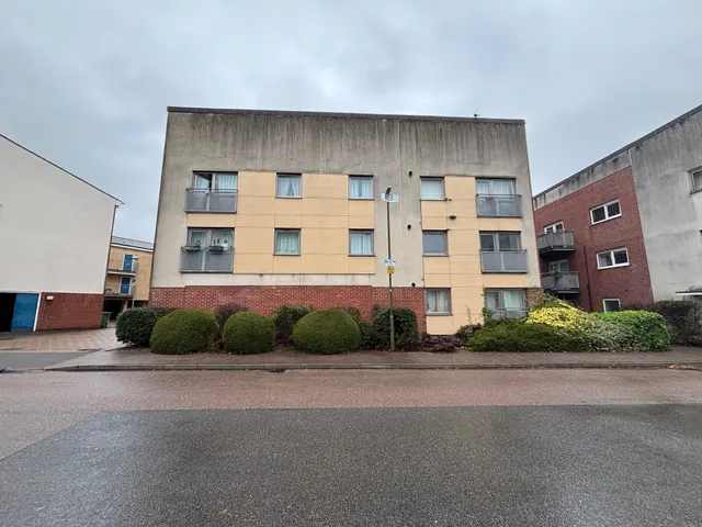 Spectre Court, Hatfield, AL10, photo 2