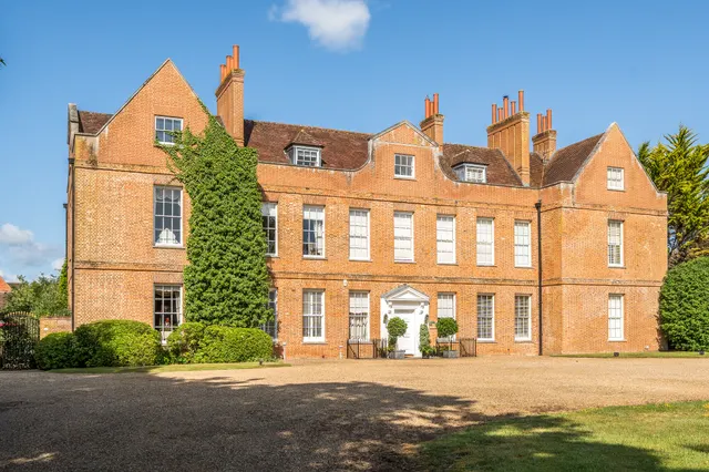 Cobbett Hill Road, Guildford, GU3, photo 1