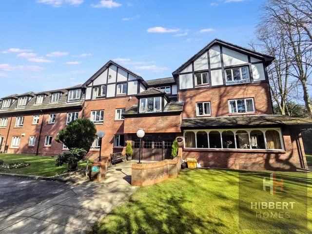 Hattonfold, Brooklands, M33, photo 1