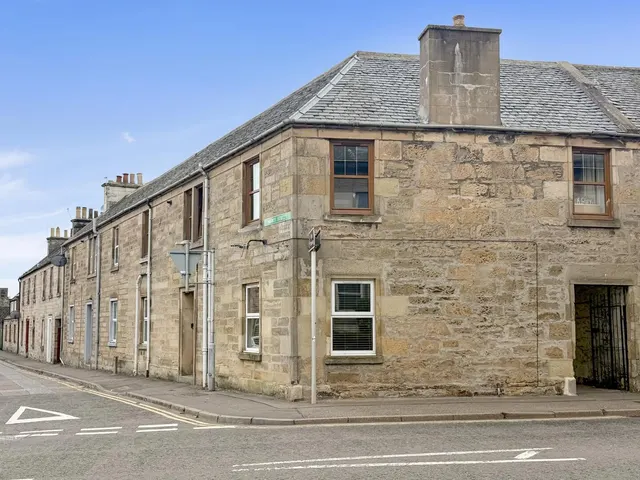 Photo 2 — Abbey Street, Elgin