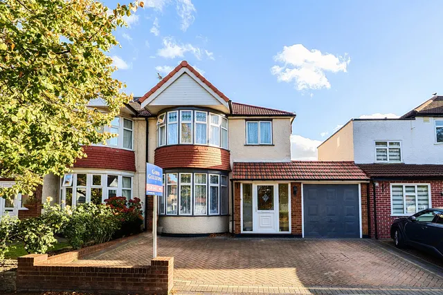 Parkside Way, Harrow, HA2, photo 1