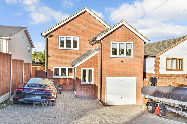 Waverley Avenue, Minster-On-Sea, ME12, photo 1