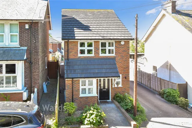 Lambourne Close, Farningham, DA4, photo 1