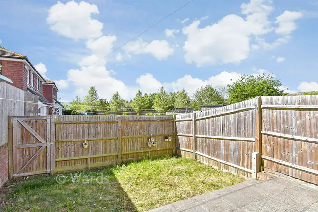 Lambourne Close, Farningham, DA4, photo 2