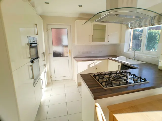 Charlock Gardens, Bingham, NG13, photo 3