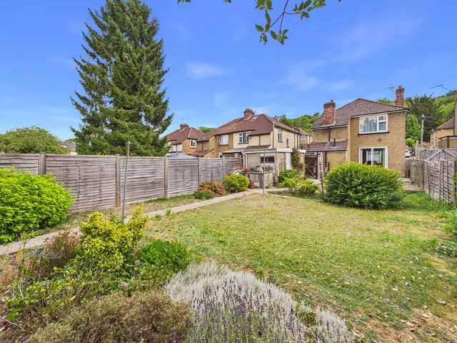 Mill End Road, High Wycombe, HP12, photo 1