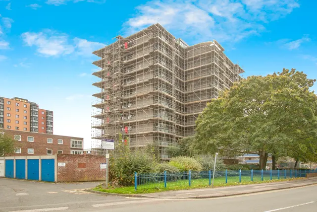Photo 2 — 9 Lagland Street, Poole