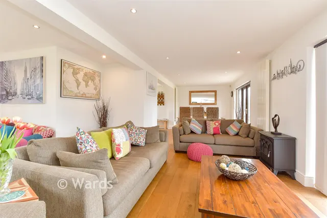 Wrotham Road, Meopham, DA13, photo 2
