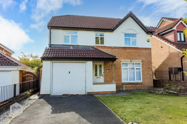 Photo 3 — Oakworth Drive, Bolton, BL1 7BB