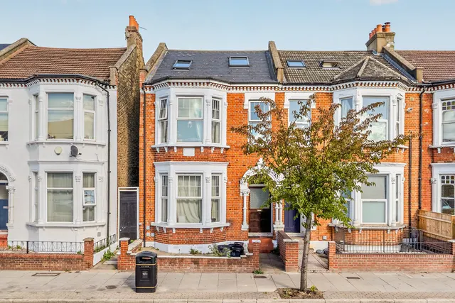 Tooting Bec Road, London, SW17, photo 2