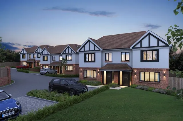 Hartley Old Road, Purley CR8 4HG, photo 1