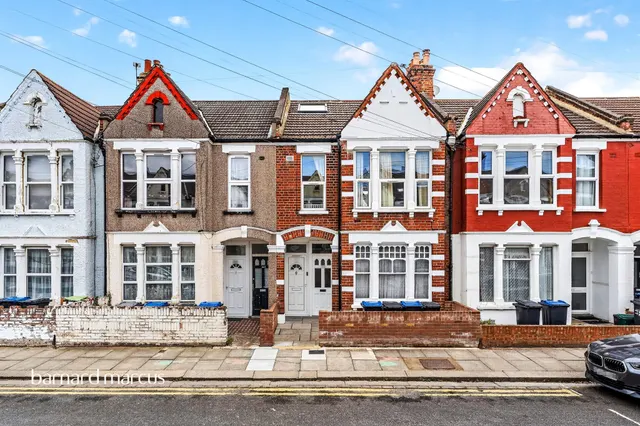 Heaton Road, Mitcham, photo 1