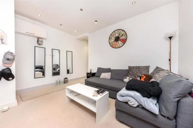 Meath Road, Stratford, E15, photo 2