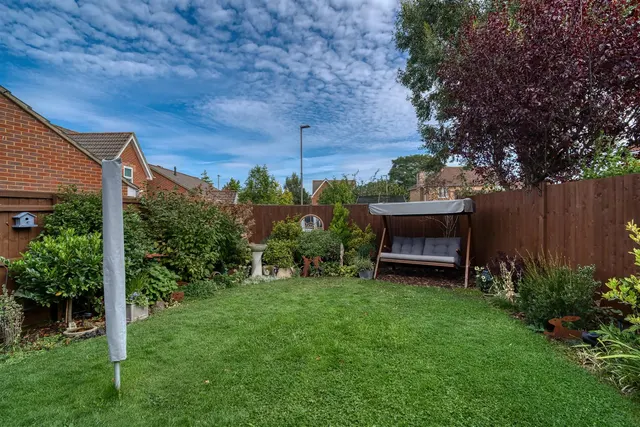 Camelot Way, Gillingham, photo 2