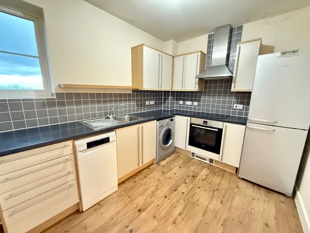 Photo 2 — Rosemary Drive, Banbury