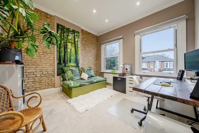 Photo 2 — Picardy Road, DA17